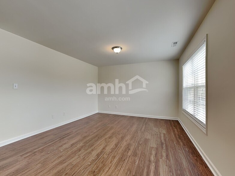 Building Photo - 3709 Chancellorsville Ct