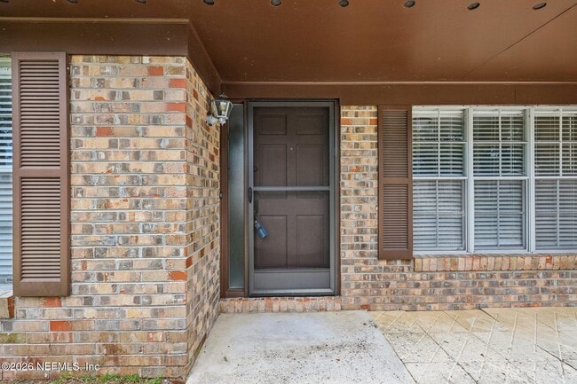 Building Photo - 8364 Pointer Dr N