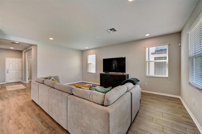 Building Photo - 3139 Marine Grass Dr