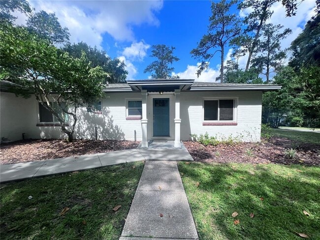 Building Photo - 2707 NW 4th Ave