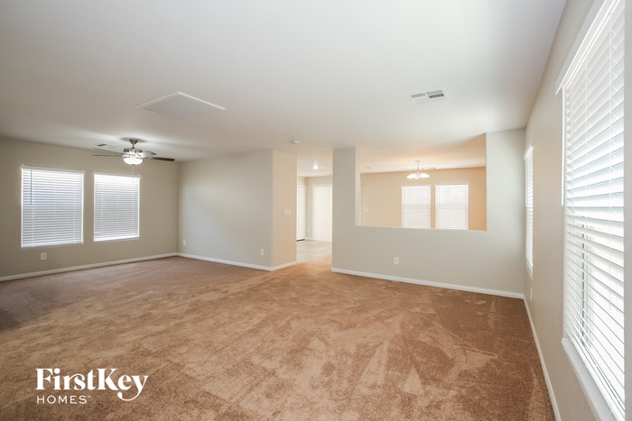 Building Photo - 8748 Palomino Ranch St