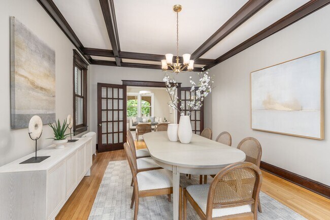 Building Photo - Charming Townhome | 5 Bed | 3.5 Bath | 2,400 Sf | Covered Front Porch & Large Fenced-In Backyard ...