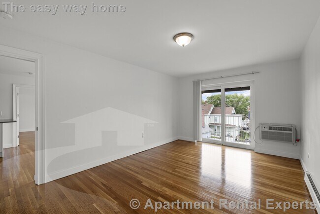 Building Photo - 134 Summer St