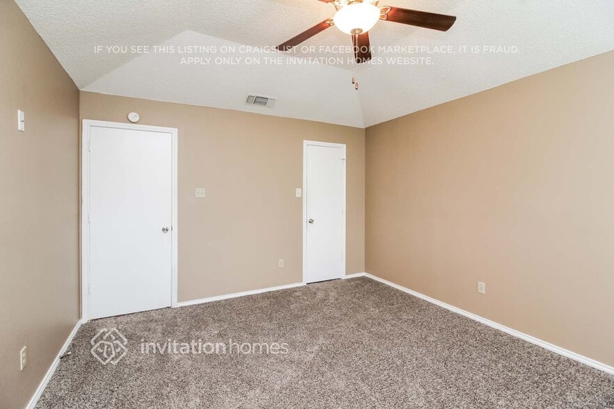 Building Photo - 2127 Chapel Downs Dr