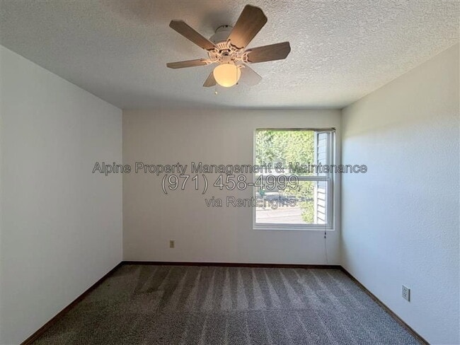 Building Photo - 7066 SW 156th Ave