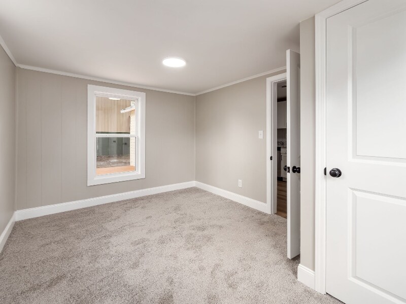 Building Photo - 442 Fies Ave