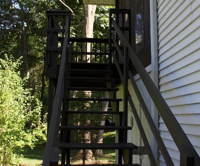 Building Photo - 473 Fairwood Dr