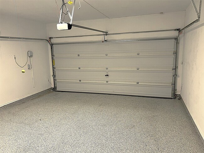 Building Photo - 1502 Munson Valley Rd