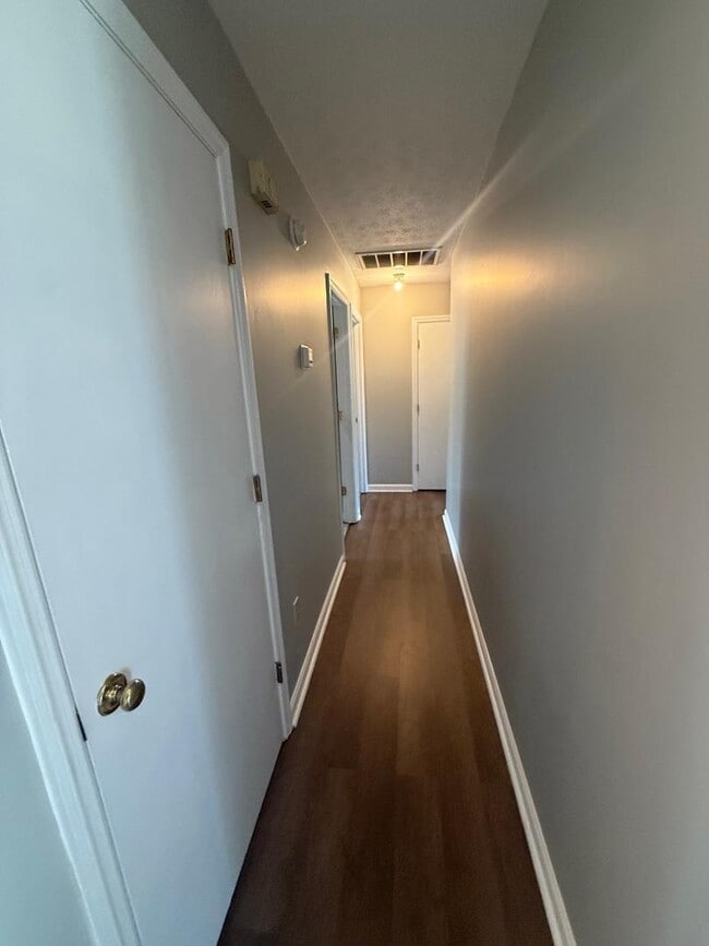 Building Photo - 1609 Claywood Ct