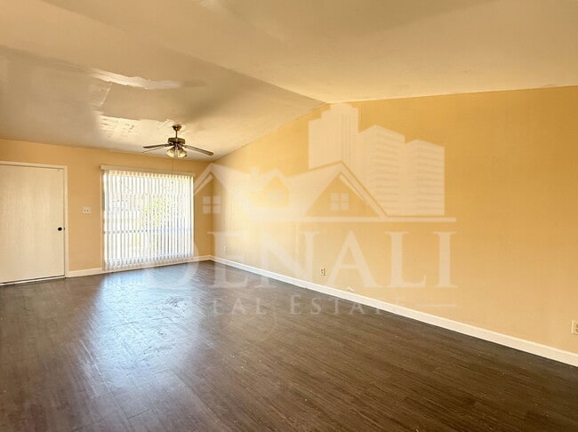 Building Photo - 5123 W Carol Ave