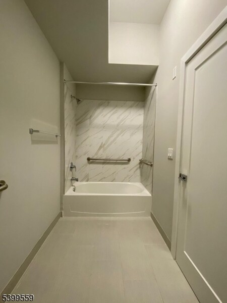 Building Photo - 22 Center St