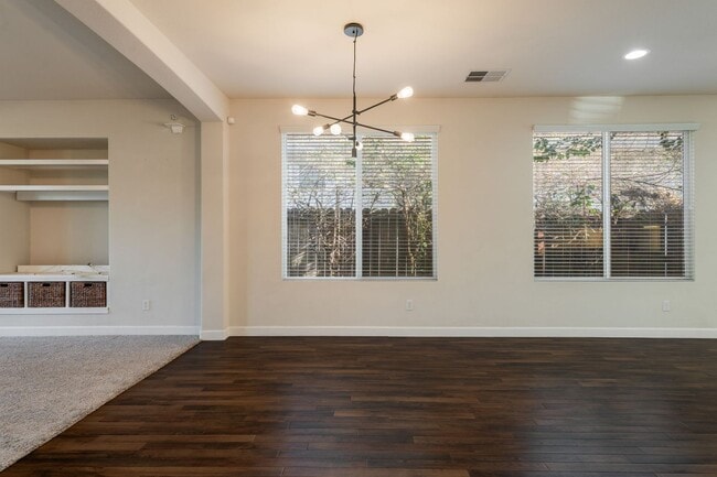 Building Photo - 2805 Tree Swallow Cir