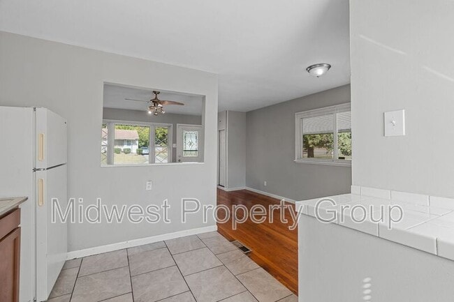 Building Photo - 1700 Newhall Ct