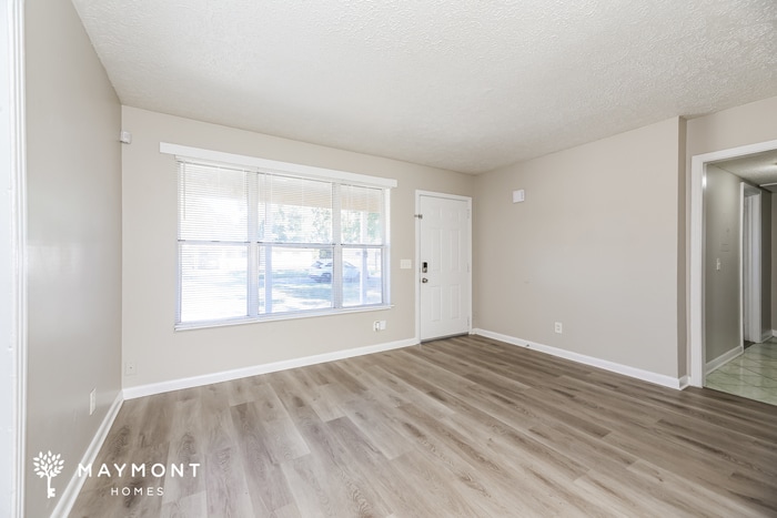 Building Photo - 8814 Yeoman Dr