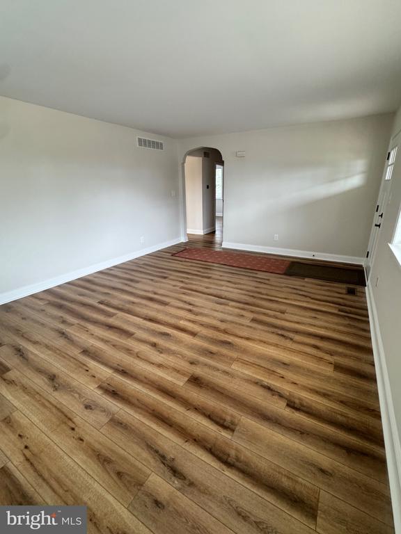 Building Photo - 36 Gravel Hill Rd