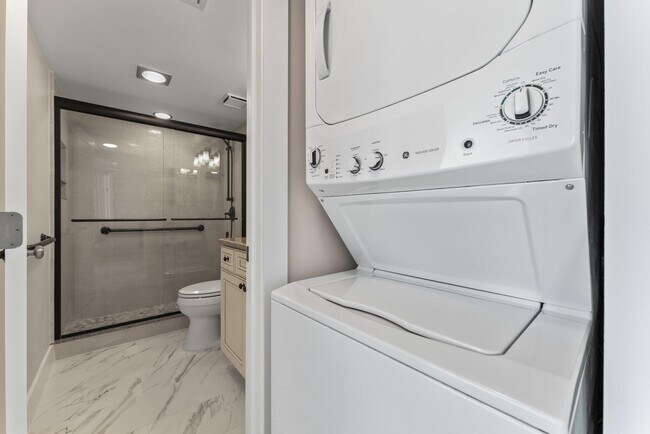 Building Photo - 300 Ocean Trail Way