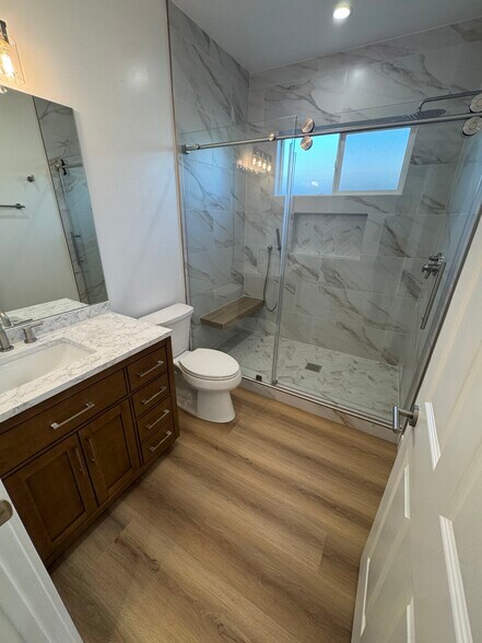 Building Photo - 15920 Eccles St