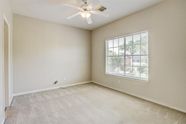 Building Photo - 4425 Mildred St