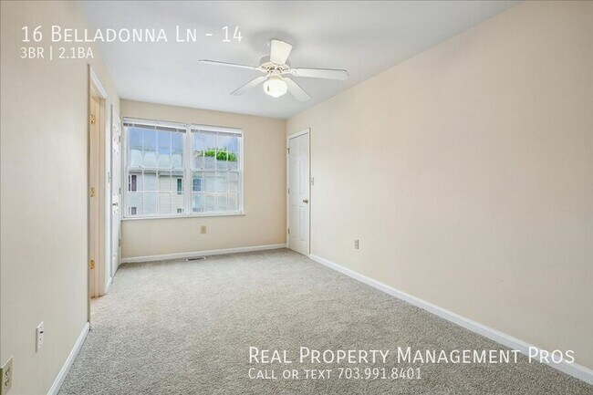 Building Photo - 16 Belladonna Ln