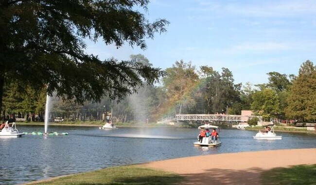 Building Photo - 6841 Staffordshire Blvd