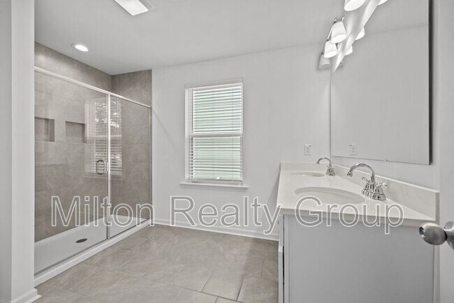 Building Photo - 248 Horseshoe Pl