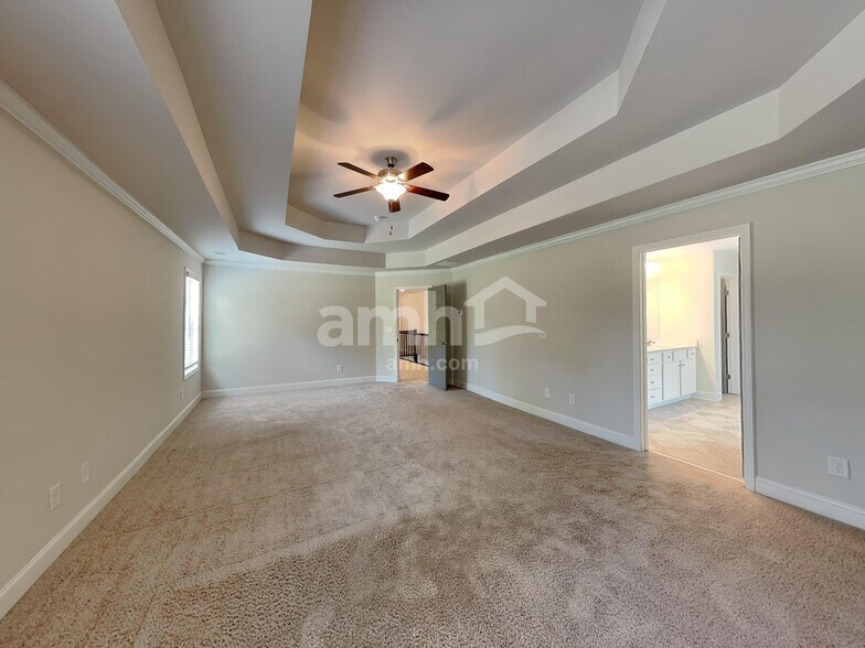 Building Photo - 1139 Victoria Walk Ln
