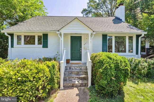 Building Photo - 9311 Adelaide Dr