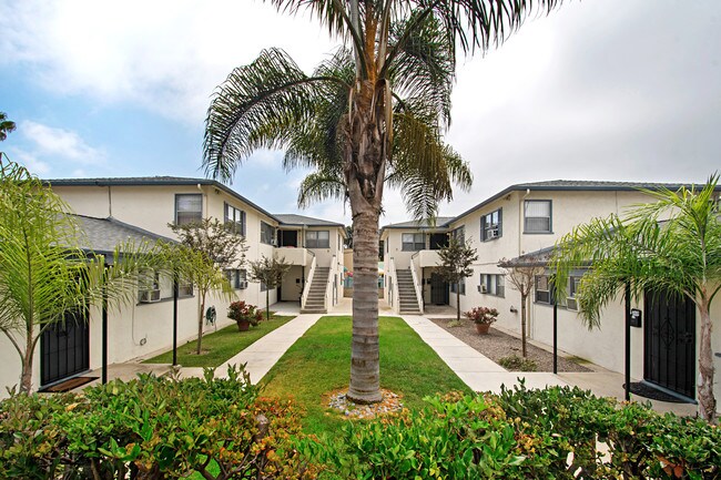 Building Photo - 1059 Grand Ave