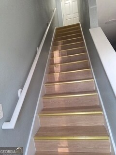 Building Photo - 321 Brookview Dr