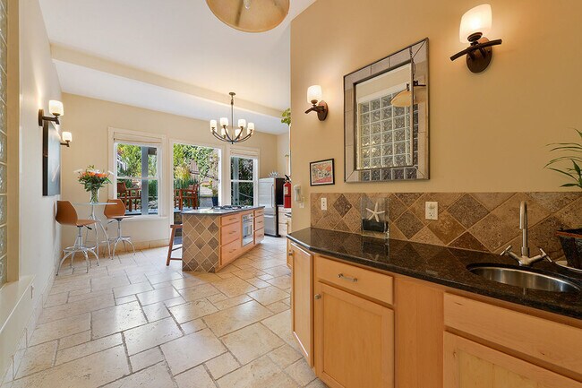 Building Photo - 4060 17th St