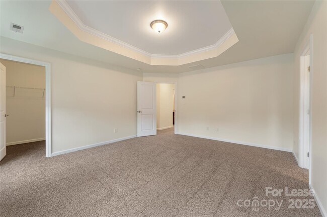 Building Photo - 1818 Fleetwood Dr