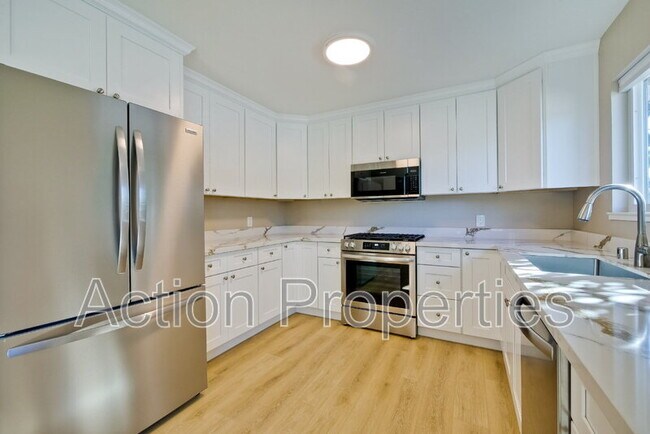 Building Photo - 86 Dalma Dr