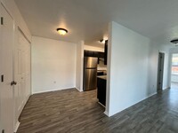 Building Photo - 739 Brett Cir