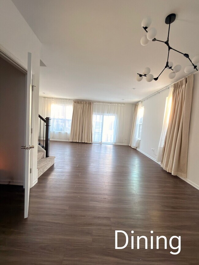 Building Photo - 522 Wolverine Dr