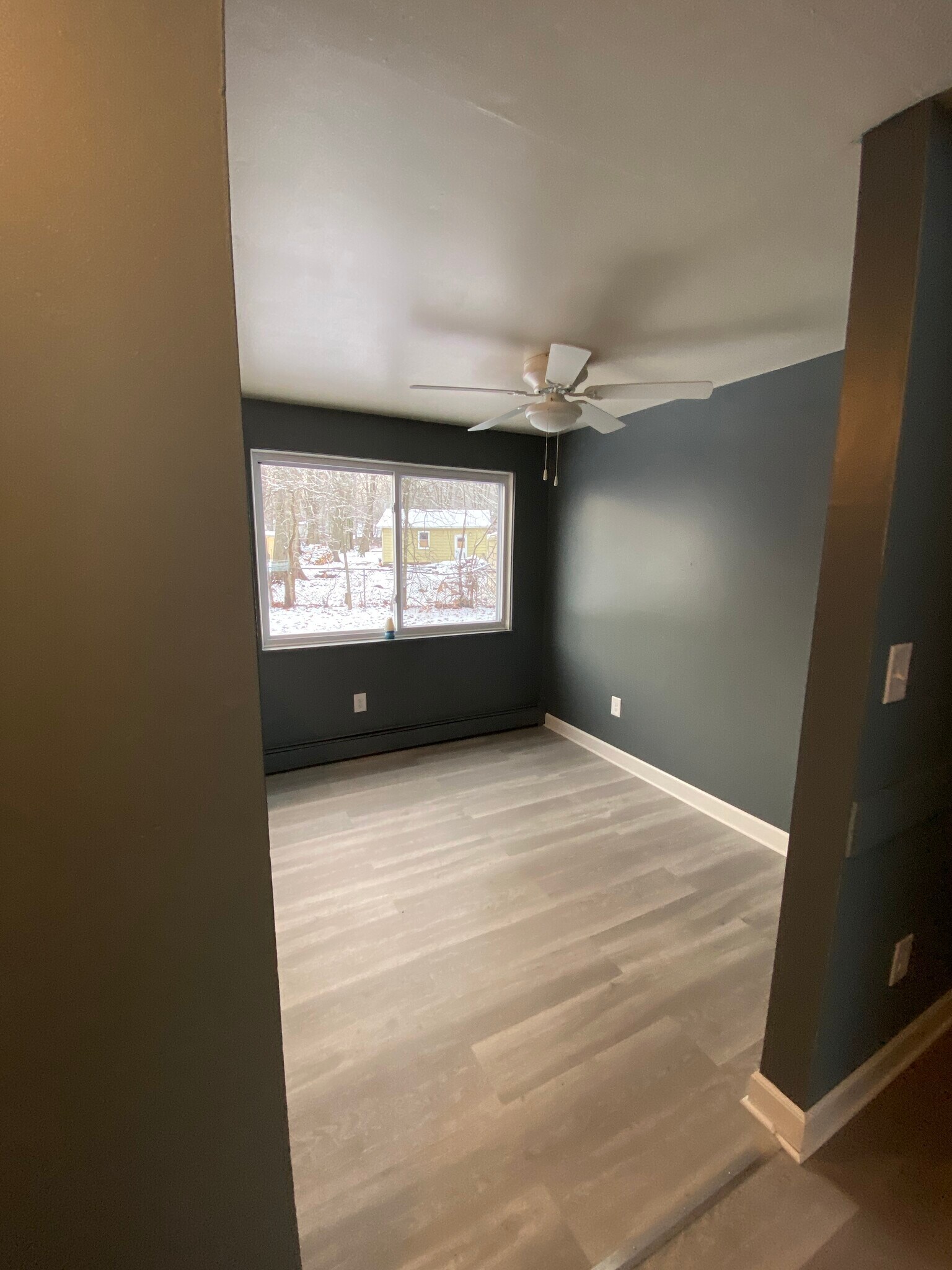 Building Photo - 2278 Grandview Rd