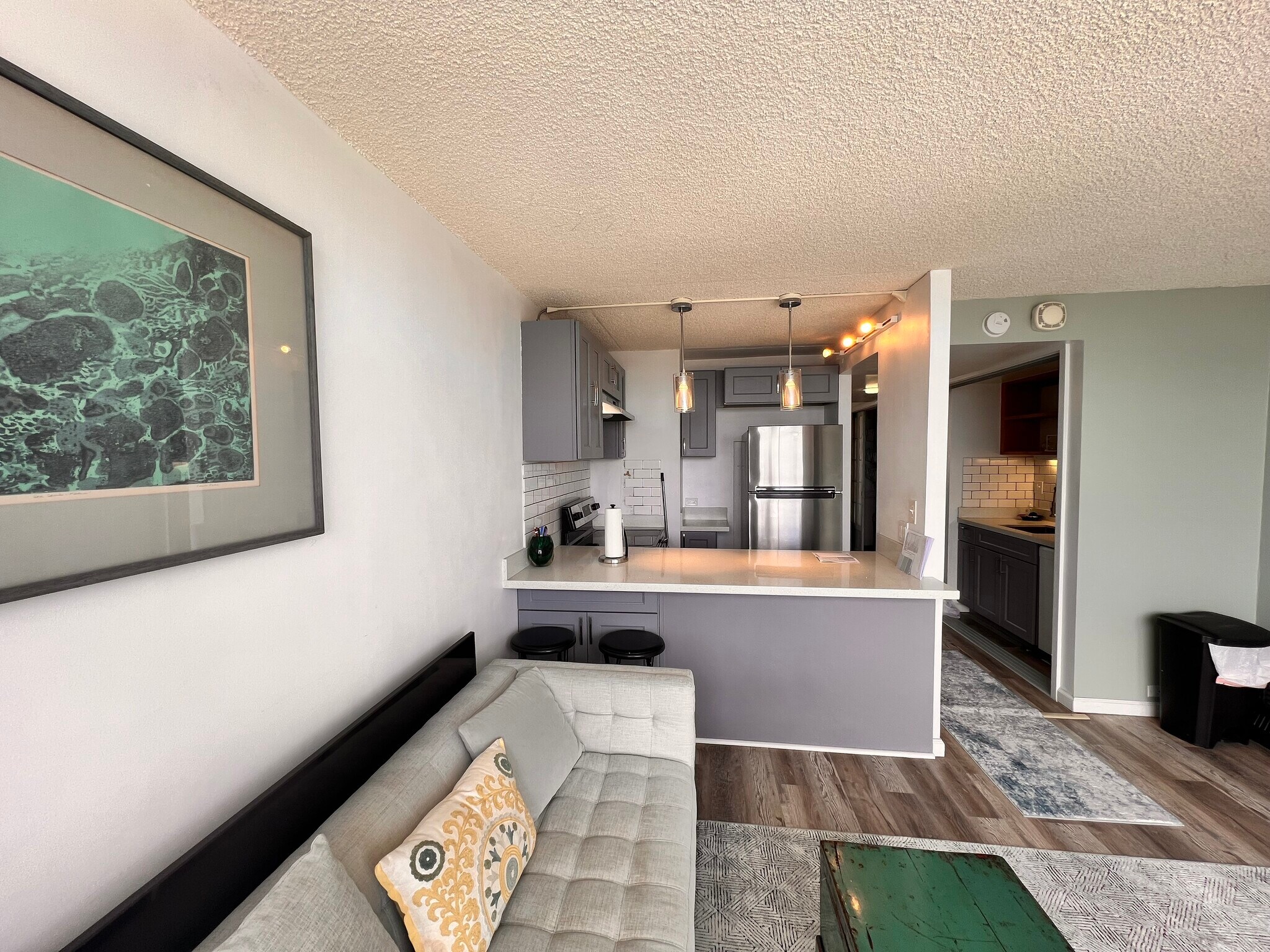 Building Photo - 1212 Punahou St