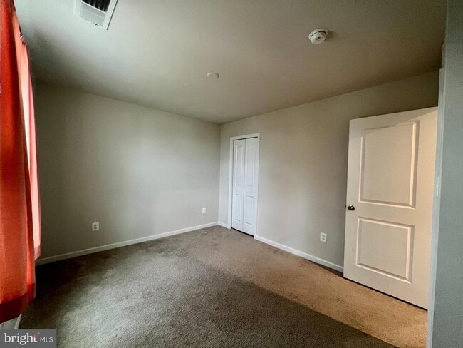 Building Photo - 255 Severna Pkwy