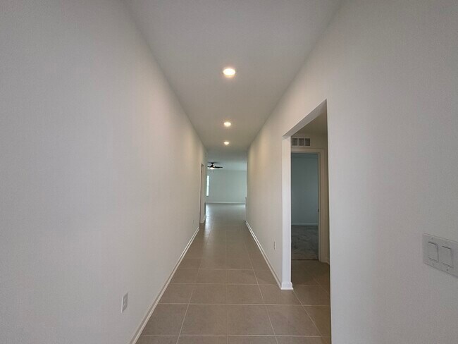 Building Photo - 1318 Belle Isle Ln