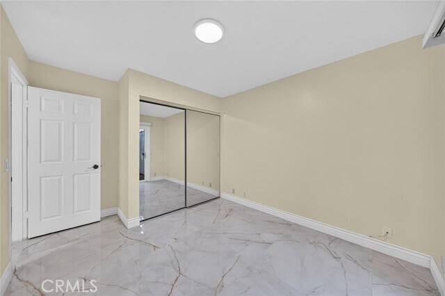 Building Photo - 61 Sparrowhawk