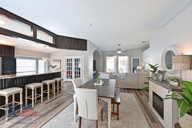 Building Photo - Impeccably Maintained Home in Summerfield Village - Lakewood Ranch!