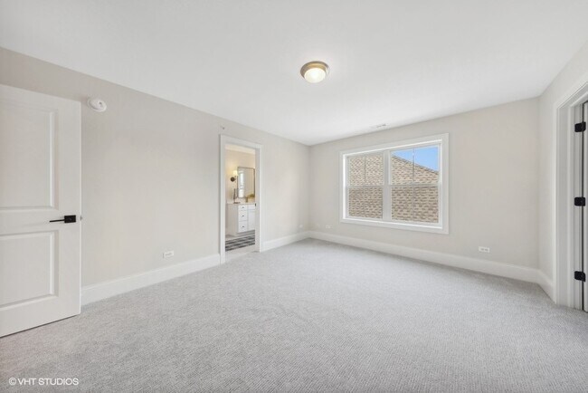 Building Photo - 5913 Flagg Creek Ln