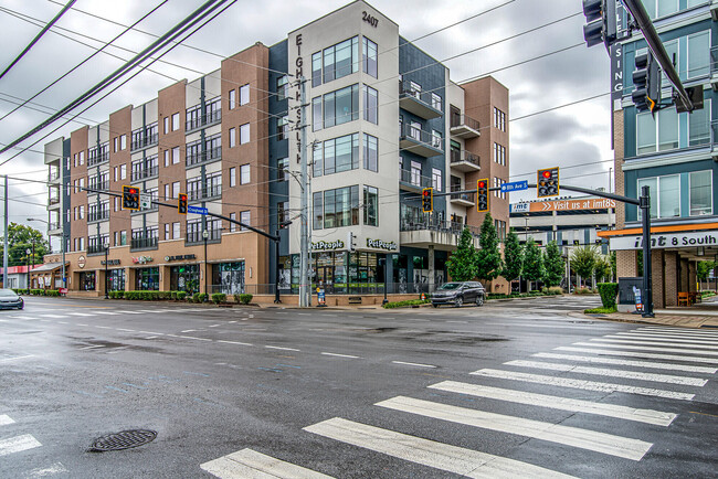 52 condominium units in Melrose/8th Ave S, walking distance to Publix, Orange Theory & much more! - 2407 8th Ave S