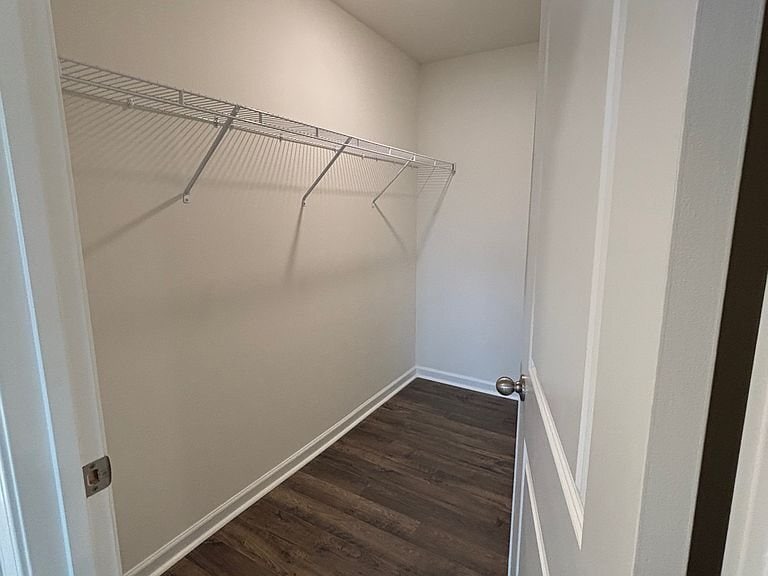 Building Photo - 1011 Persimmon Holw