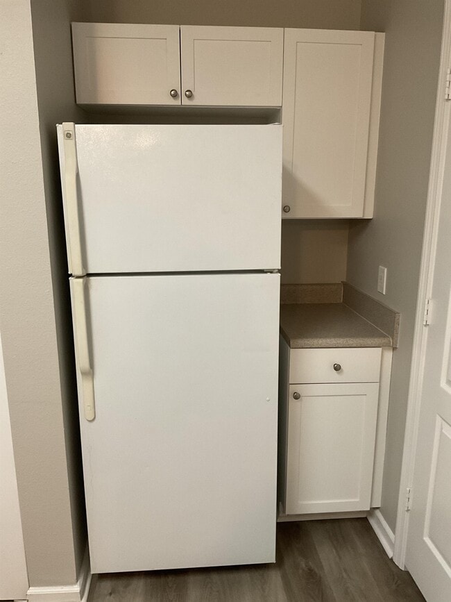 Building Photo - 8813 Villa View Cir