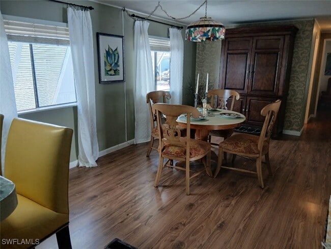 Building Photo - 2105 Cypress Ct