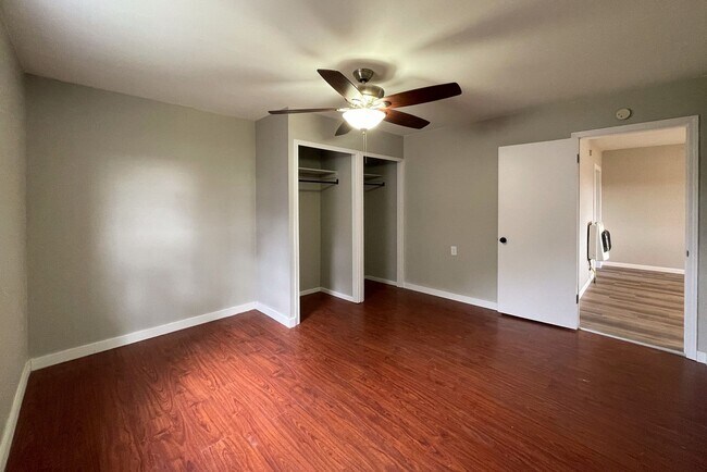 Building Photo - Updated 3-Bed 1-Bath Home