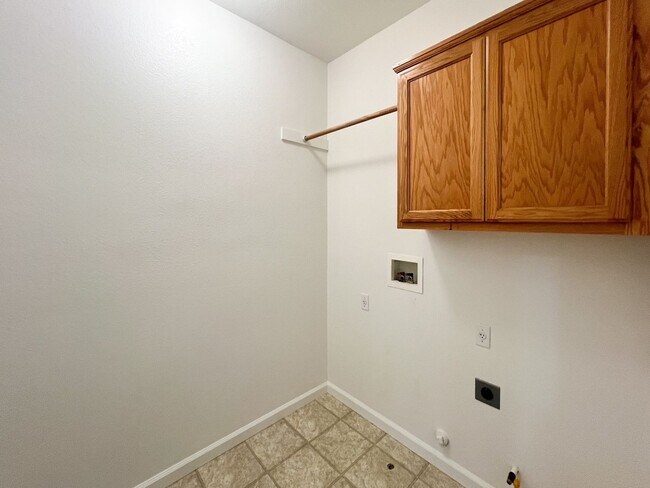 Building Photo - 509 Marla Dr