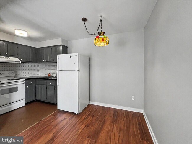 Building Photo - 408 W Lafayette St