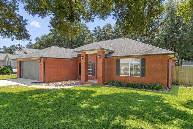 Building Photo - 7968 Lola Cir