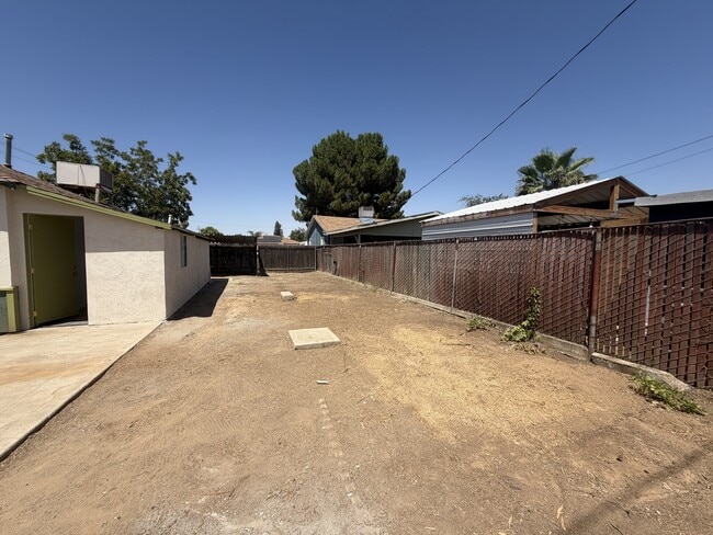 Building Photo - 1241 Wilson Ave
